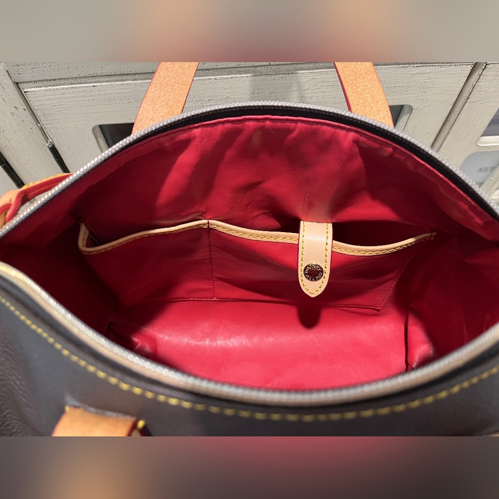 Dooney & Bourke Wexford Leather Olivia Satchel/Shoulder Bag NWT - Picture 11 of 14